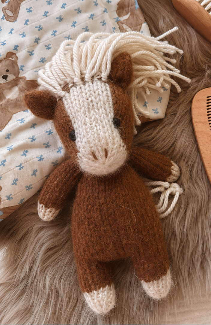 Studley Heirloom Horse // Brown