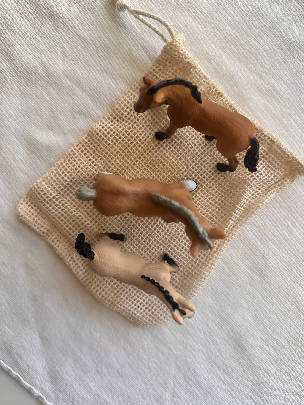 Play Horses // Set Of 3